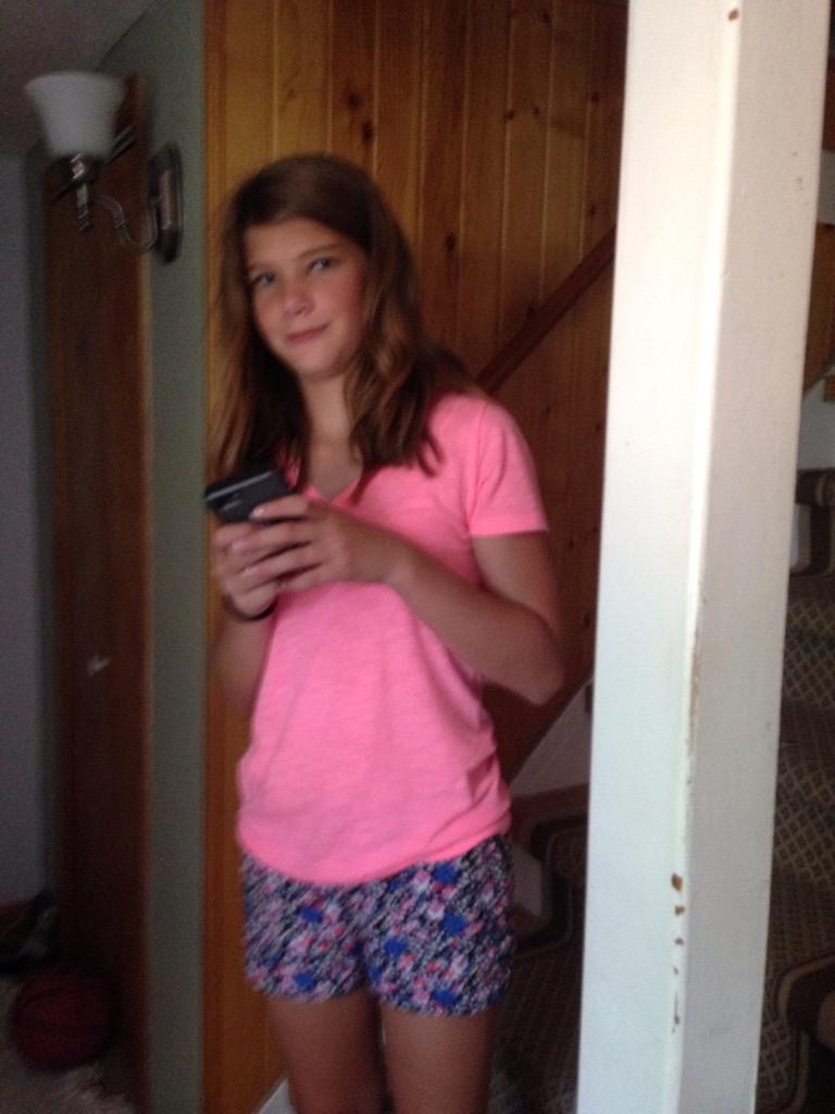 morganmwilson2's tweet image. They grow up so fast #firstdayof7thgrade