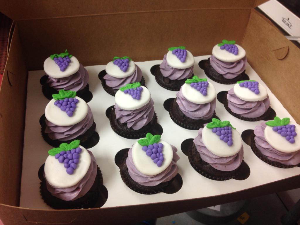 The Divine Cupcake tweet media