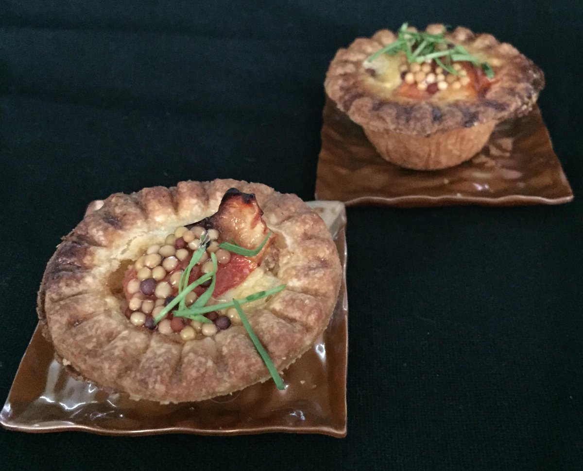 cateryourplate's tweet photo. #AOCF2015 http://t.co/Y4YkgecBwG