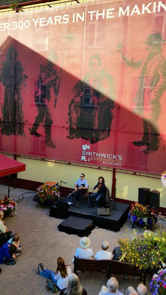 DonohoeSiobhan's tweet photo. @davidpowerup &amp; Martin Hayes playing 1st ever concert @1710 Courtyard @Smithwicks Experience Kilkenny @KilkennyArts http://t.co/Y7rxBpkQdT