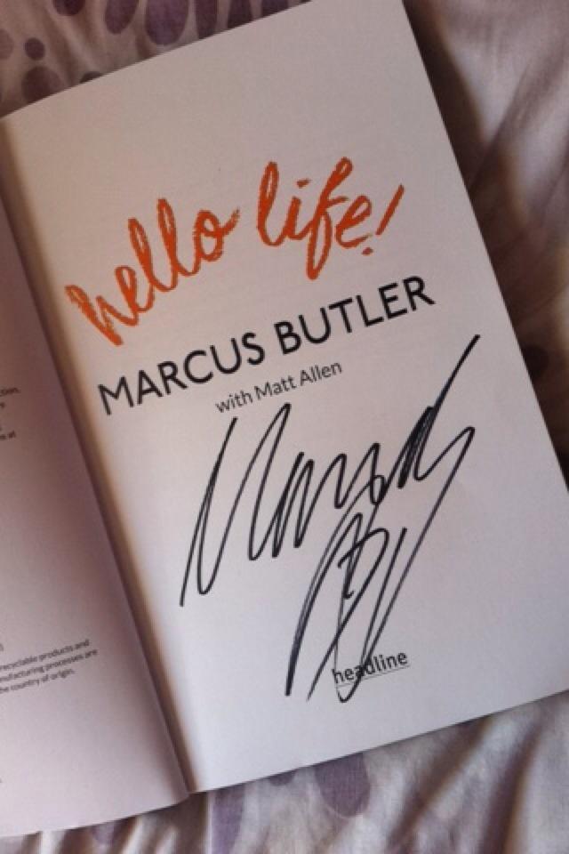 jessicaeichlerx's tweet photo. THIS HAPPENED ๐๐๐ฑ #HelloLifeTour @MarcusButler Ilysm thanks for the best hugs and being the sweetest๐ http://t.co/we0GTnWDw6