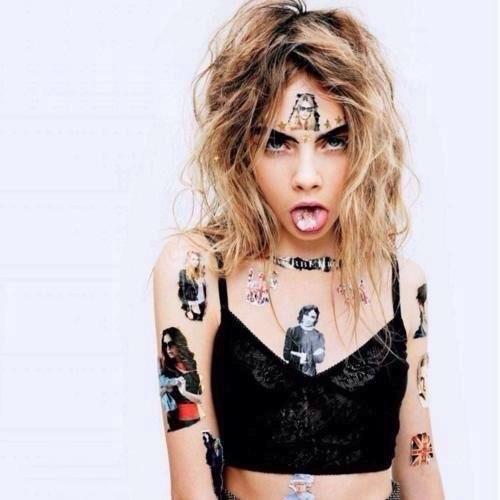 Happy birthday to one of my favourite people in the whole world, love you lots boo ❤️ <a href="/Caradelevingne/">💙</a>