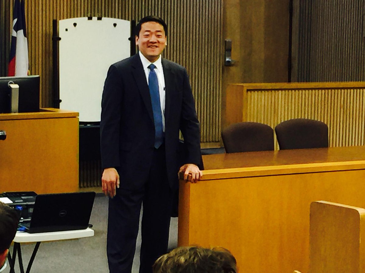 BayAreaNewDems's tweet photo. Getting update from state representative @GeneforTexas Wu. Thank you for making the trip, sir! http://t.co/XuLsNM6q5g