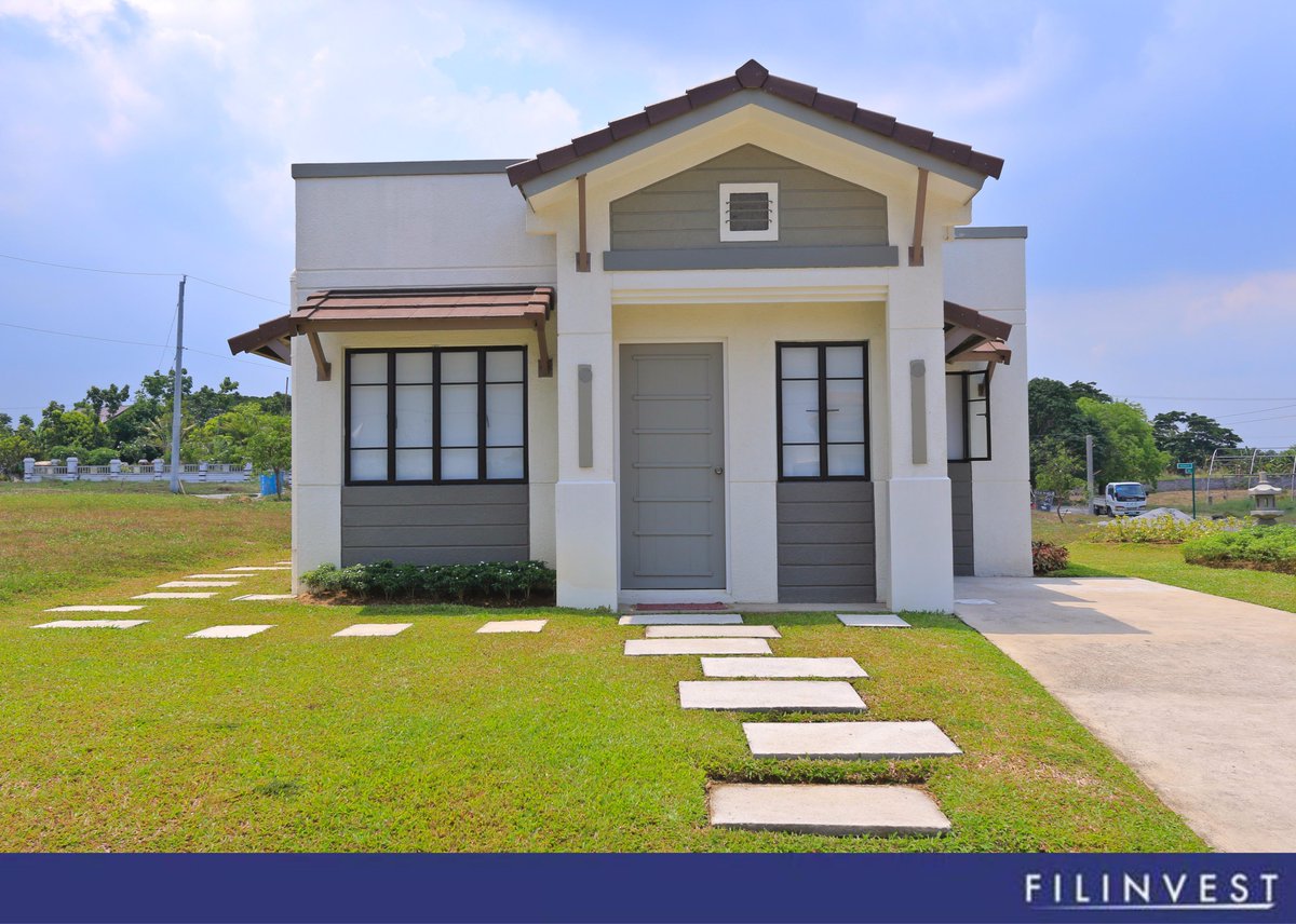 Filinvest's tweet photo. Would you use #SantosoVillas’ front yard as a parking space or as a garden? #Filinvest #TipsAndTriviaThursday http://t.co/dQlqodjjrC