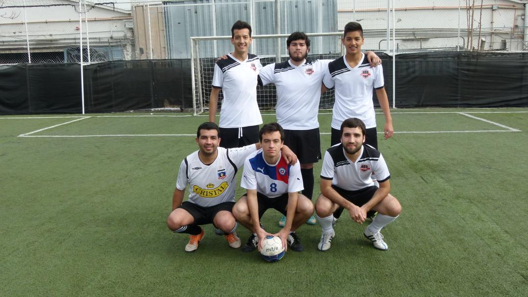 carlitrooCC3's tweet photo. @CerveceriaKross hola mi equipo necesita 3er tiempo #YoPasoAgostoConKross http://t.co/SutTFfNsvg