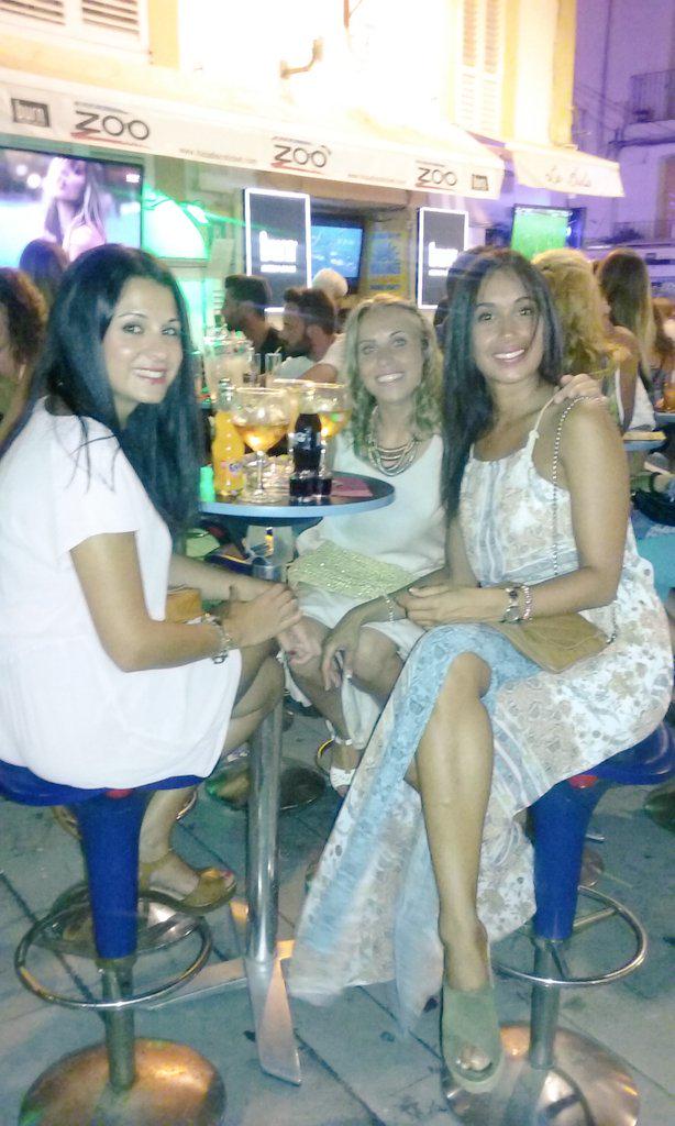 panalopatt's tweet photo. Deluxe @maysmile101 @silmarna   
#elsitiofavoritodelavida #holidays  #ibiza #ojosacoraos #lookingformicra #guapitud http://t.co/3Z5XIGJXd6