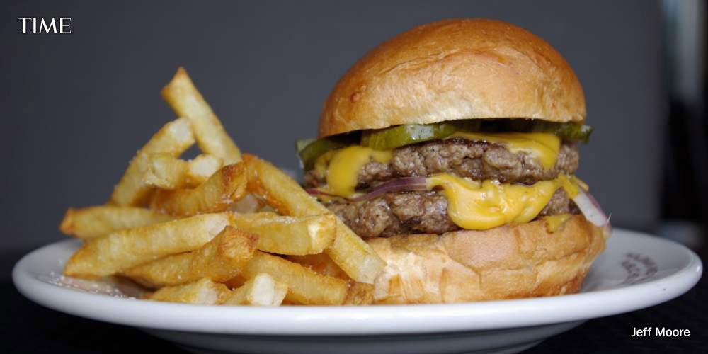 Choppedburgers's tweet photo. These are the best burgers in America http://t.co/pKvrTpUlE8 http://t.co/uvVTGwLX7j @TIME #bestbuger #burger