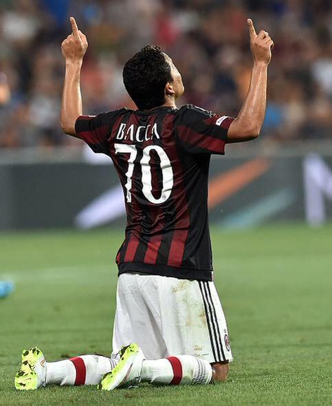 ACMilanBros's tweet photo. Carlos #Bacca (@carlos7bacca) won award for Best Player during #TrofeoTim2015. Good feeling he will be a favorite!-MS http://t.co/J40Ofwt3yz