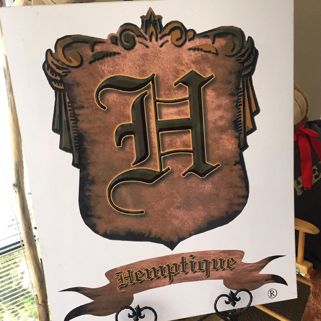 _DCNetwork_'s tweet photo. Stopped by the @HemptiqueTime headquarters this afternoon. #dcntalks #hemptique http://t.co/7nzQFb0uHT