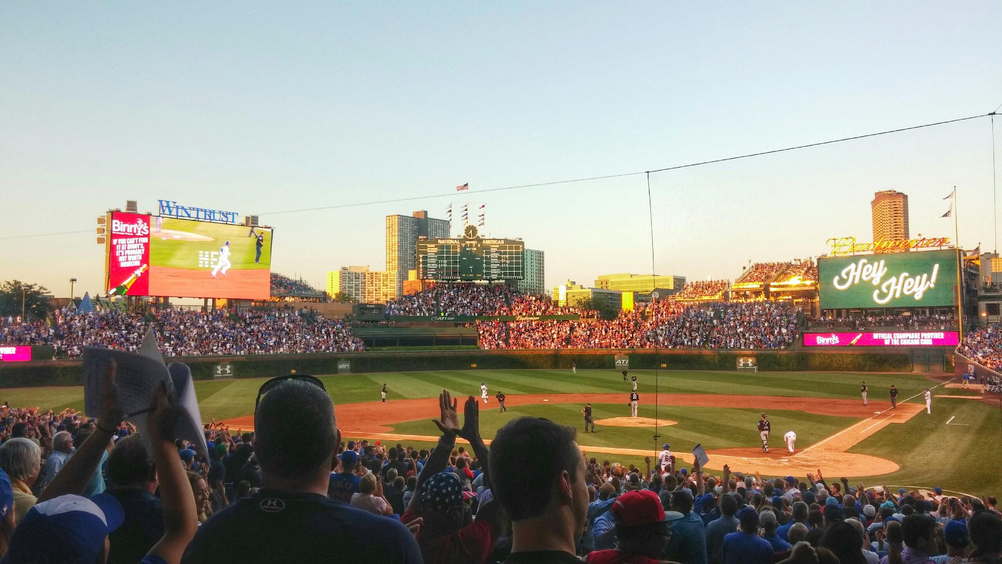 CMP8Nr7UEAETvYz.jpg:large