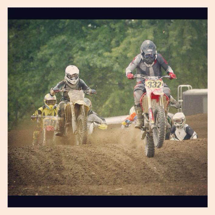 camp332's tweet photo. That feeling when you pull the holeshot on your competition is like no other feeling. #VetClass π http://t.co/KUGothTm4Q