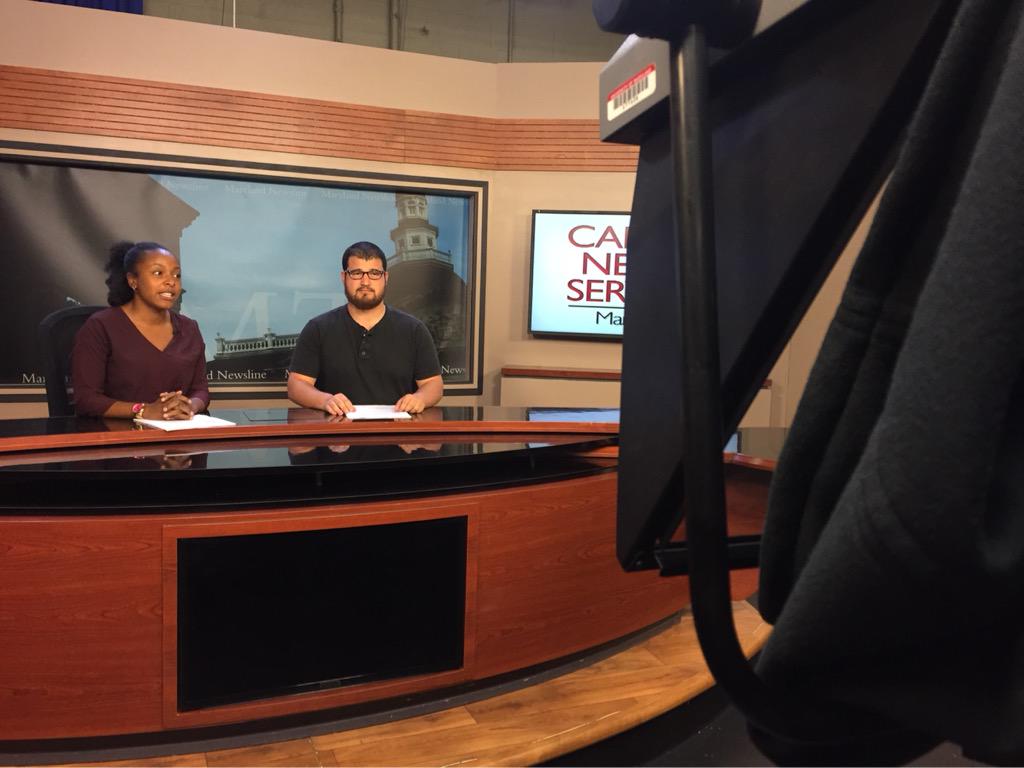 Christine_Lien's tweet photo. #j603 students hit the studio for class today @BethanysStories http://t.co/xyM6VrhAsZ