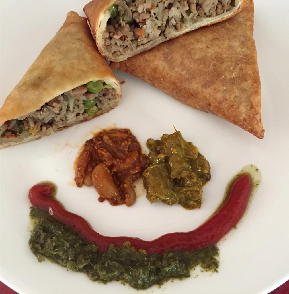 PaulBabra's tweet photo. Tea time snack Minced Lamb Samosas with chutneys @rook_julie @BritishFayre @rory95848688 @Martynbarr http://t.co/gwGtA6xhvj