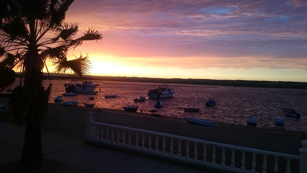 tanfader's tweet photo. Puesta de sol en el paraíso de Isla Cristina http://t.co/yn1bH1T2vc