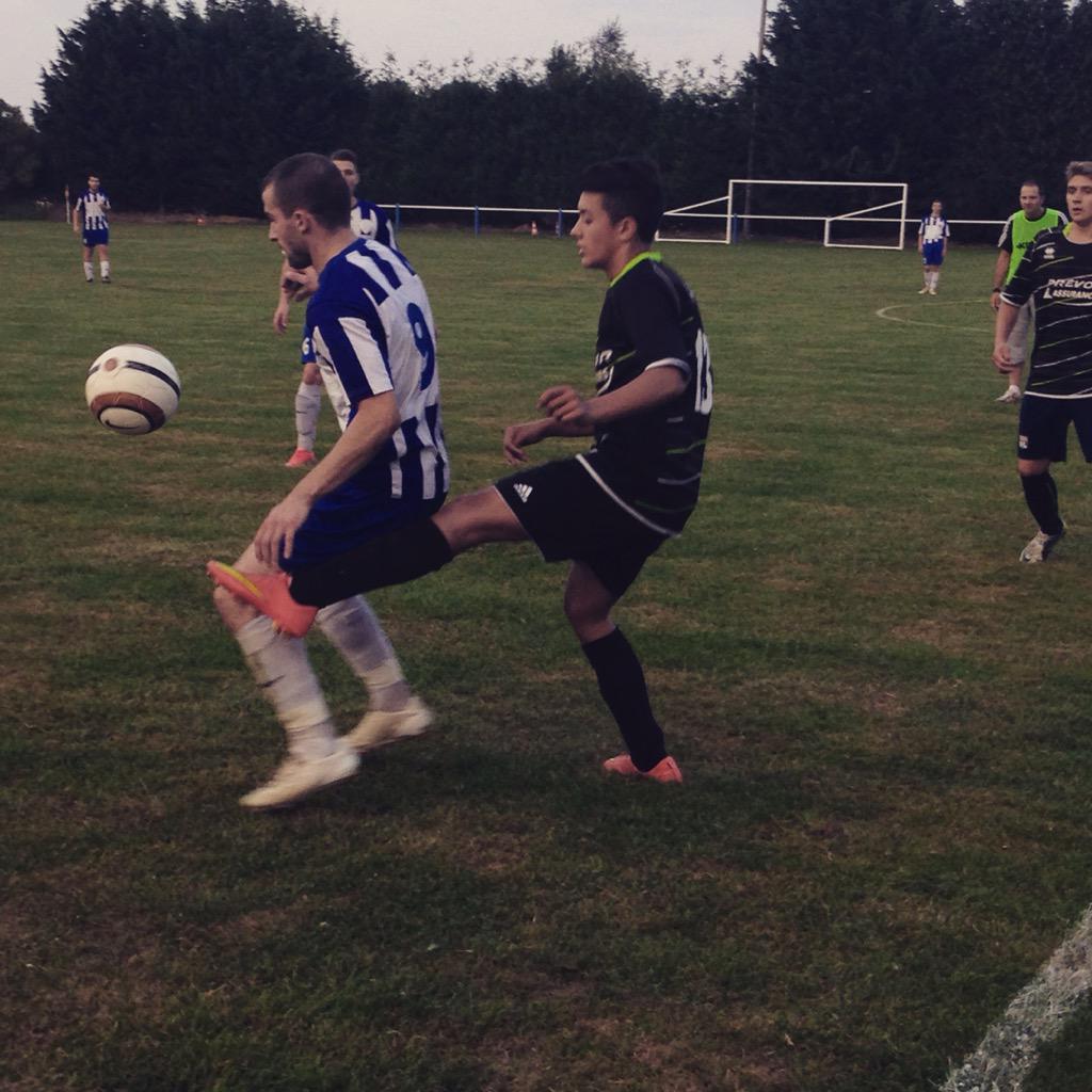 luluuzeer's tweet photo. #matchprepa #victoire 👍🏼⚽️ http://t.co/aL1RaTzL2d