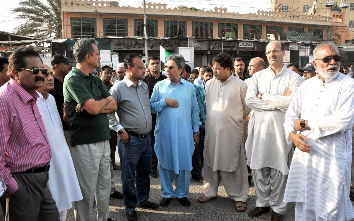 AbbasiMrehan1's tweet photo. Funeral of Martyred #MQM Worker #MuhammadHashim #MQMWantsJustice #JusticeForHashim http://t.co/qK96ti2HgA