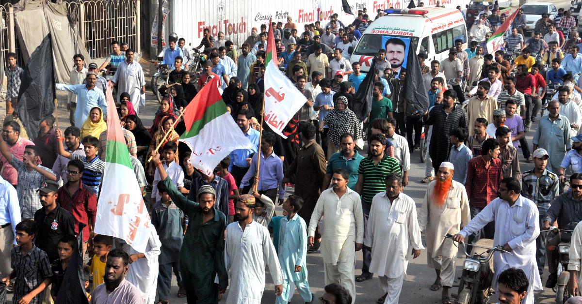 sabirhussainadv's tweet photo. Funeral of Martyred #MQM Worker #MuhammadHashim #MQMWantsJustice #JusticeForHashim
http://t.co/QEZIvmFQd9