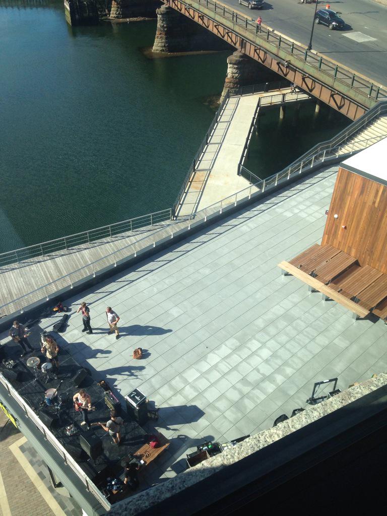 MLEcatalano's tweet photo. #soundcheck Popup Rubber Tracks concert happening @ 5pm @ Converse Lovejoy Wharf with @thebarbazons 👍 http://t.co/nGv18p9ynG