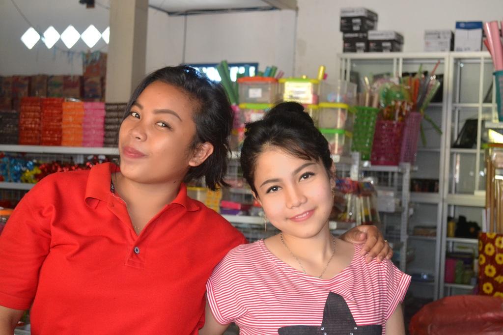 ceweqaquarius71's tweet photo. 👭😀😃😄😎||☆ http://t.co/hSAzcvHOXQ