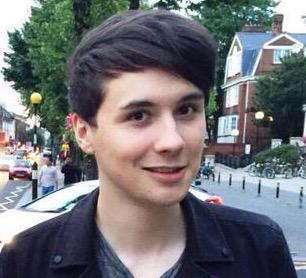 phancrafting's tweet image. they look like they're being held hostage