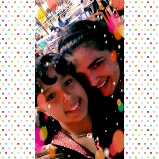 rolderforever13's tweet photo. Muchas graciaa por todo el cariño seño Graciela! Tiene un hijo fabuloso que es @LuisRoldanBazan ♥.siempre lo apoyare♪ http://t.co/C4tEgDQ3Bz