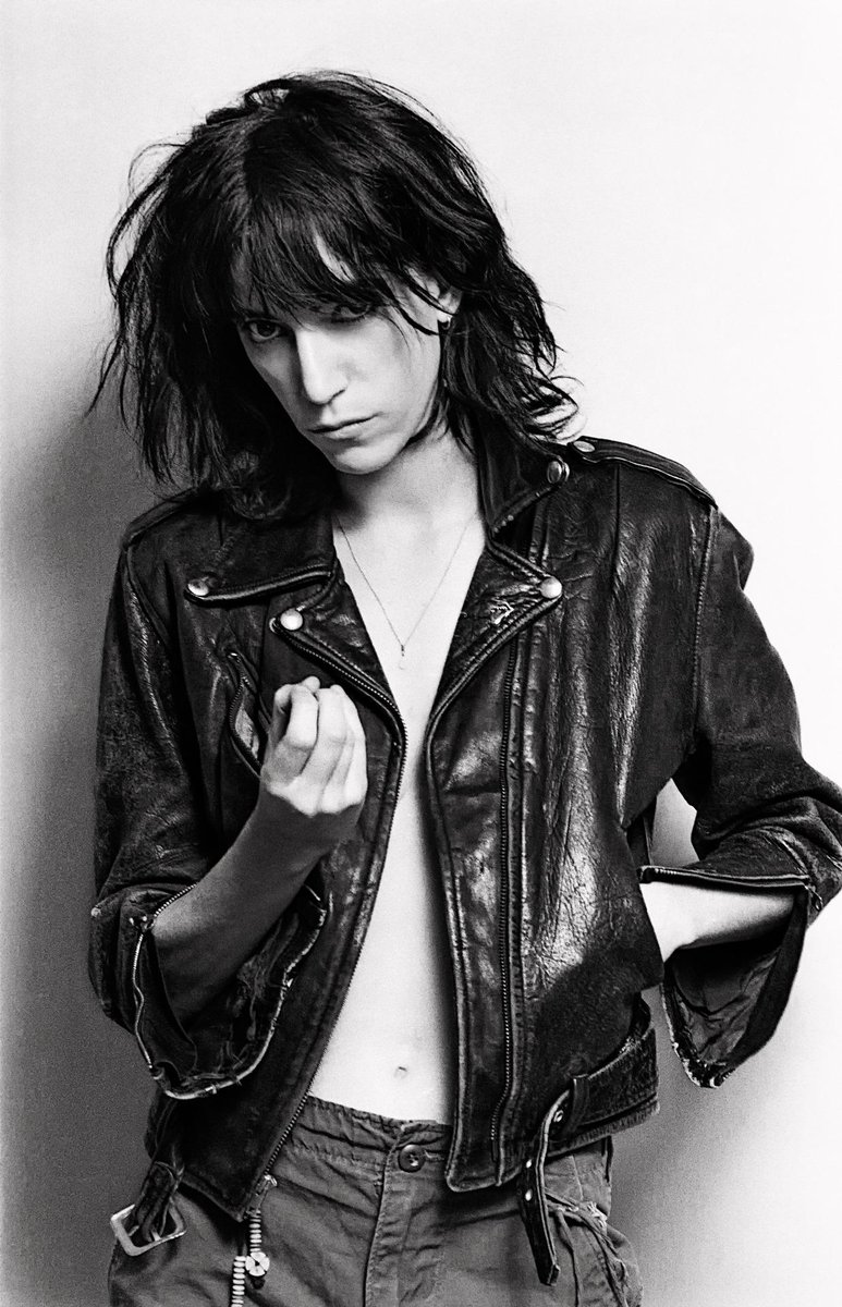 PunKandStuff's tweet photo. “Never let go of that fiery sadness called desire.” - Patti Smith http://t.co/kajr47gNyY