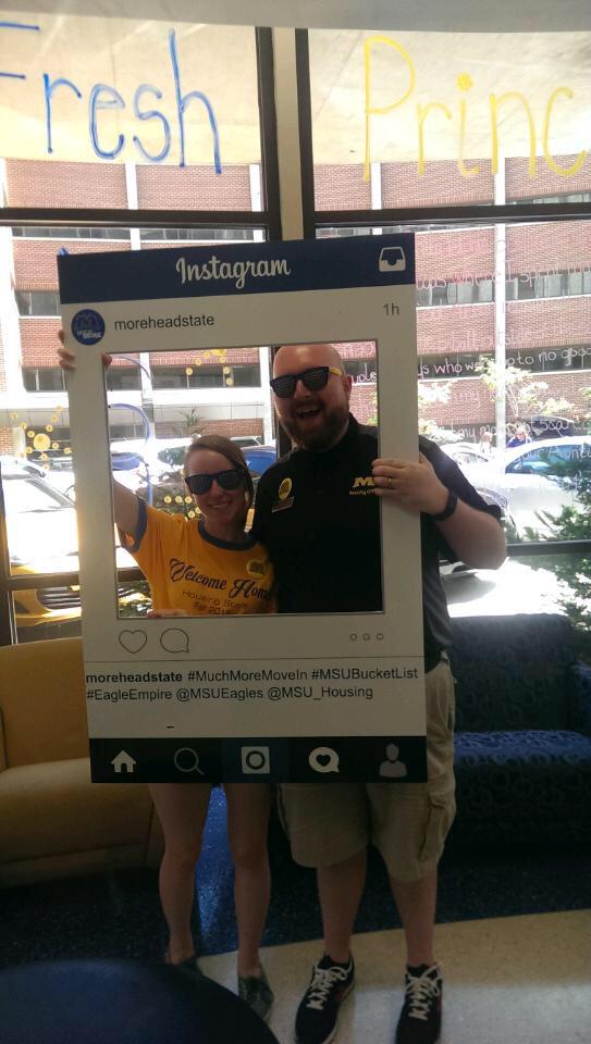 MSU_Housing's tweet photo. Mignon complex staff rocking and rolling on move in day! #MuchMoreMoveIn http://t.co/7fvFgX1nnf