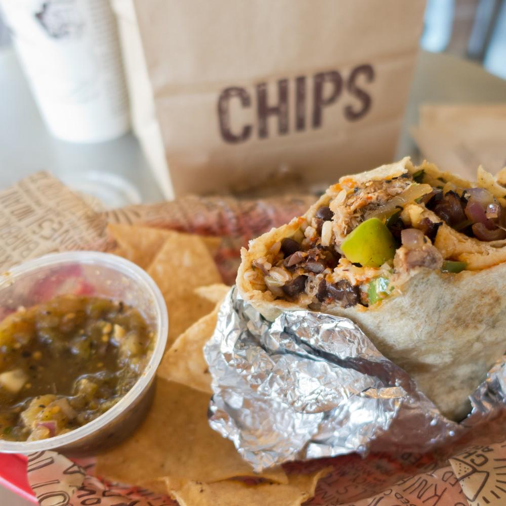 MarisaRRoss's tweet image. Double The Size Of Your Chipotle Burrito For Free via @bustle #chipotlehack  bsl.io/Qvs