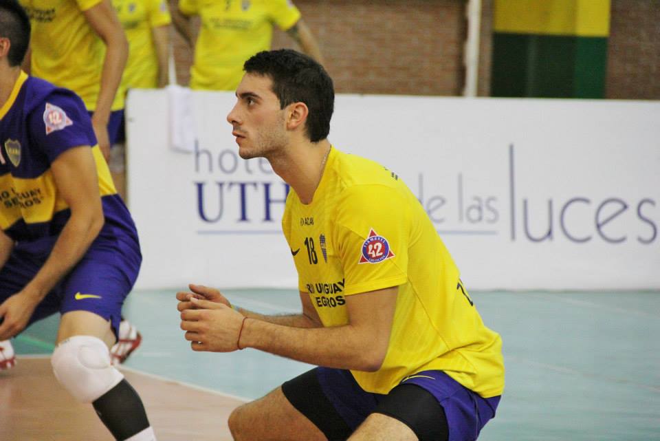 VolleyAttackOK's tweet photo. #VolleyAttack07 La tapa del nuevo número será @luchozornetta, reciente oro en los Panamericanos de Toronto 2015 http://t.co/iV0GLVC6c8