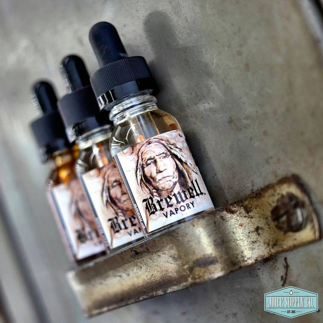 BrewellVapory's tweet photo. Handled 😉 📷 @juicesupplycompany  Wholesale|brewellvapory@gmail.com http://t.co/cd8bXngAl0 http://t.co/ieCH3g4erS