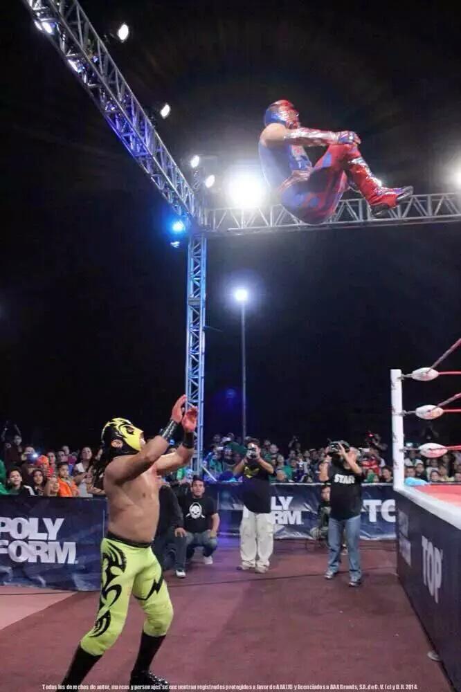 jonathanC113a's tweet photo. @aaaerostar1  
Uno de tus mejores lances.
Simplemente el mejor Aerostar. http://t.co/gTE8ctpp8p