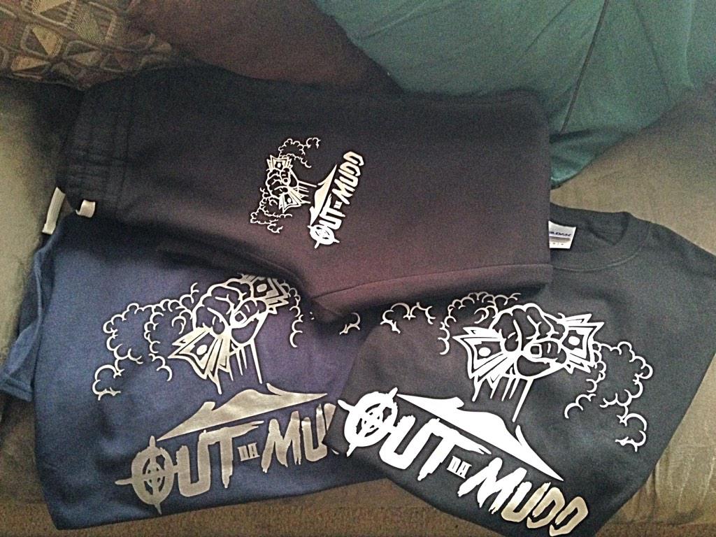 Geechieonem5's tweet photo. #OutDaMuddGear #2Dope #Goin4NunLess My Clothing Brand Almost Ready for release❗️ http://t.co/gEHspxYmm1