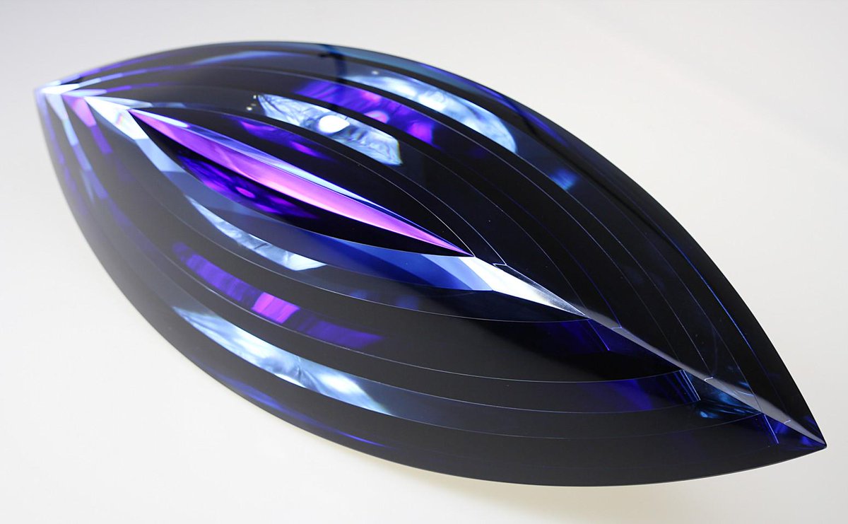 Crystal_Caviar's tweet photo. @crystal_caviar creating glass jewels to be admired for a lifetime #glass #art # http://t.co/bEVg5z6KOW