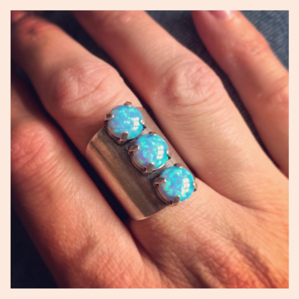 DandyRocksUK's tweet photo. New ring design opal effect stones xx #ring #handmadehour #jewellery #vintage #blogger http://t.co/Fc0gPbmy0h