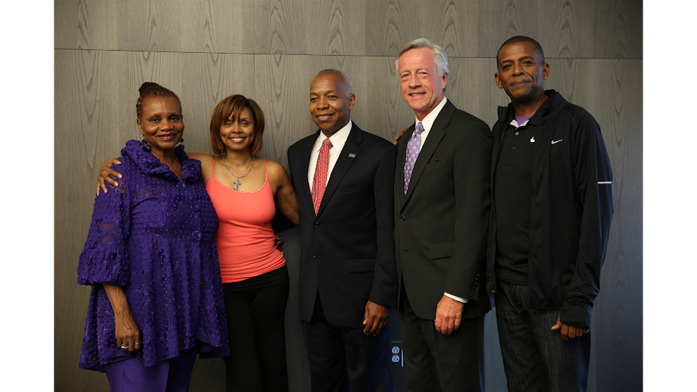 NBTFestival's tweet photo. #2015nbtf Sylvia Sprinkle-Hamlin, @Allen_Joines, @elwoodrobinson, @TeamDebbiMorgan, and Darnell Williams. Celebrate! http://t.co/MXRDg49oYp