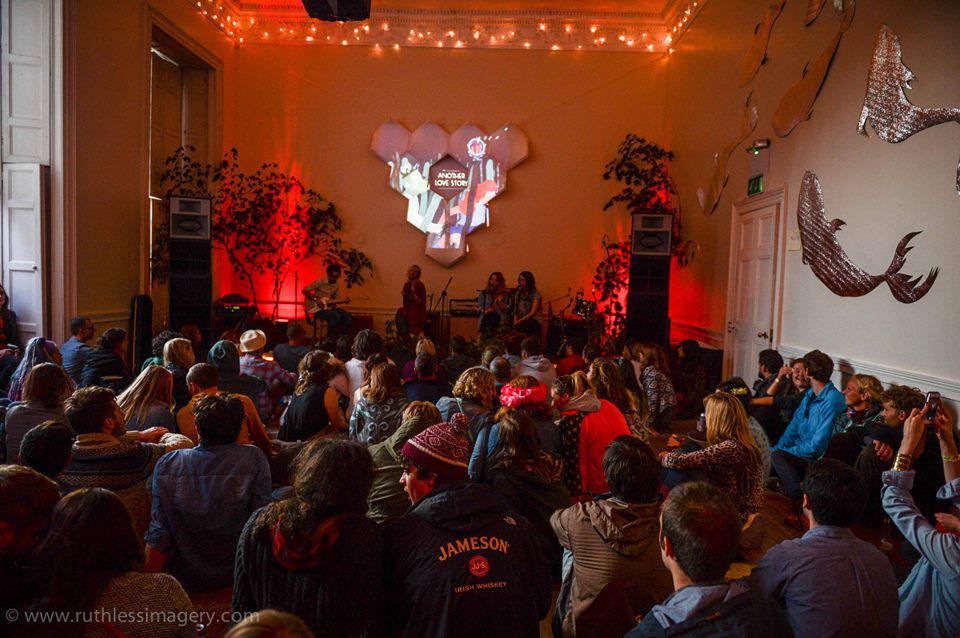 Come away with Another Love Story&amp; @newjacksonmusic,<a href="/musicbyloah/">Loah</a> , <a href="/LeoDrezden/">LEO DREZDEN</a>,<a href="/Comeonlivelong/">Come On Live Long</a> goo.gl/SQX8L8