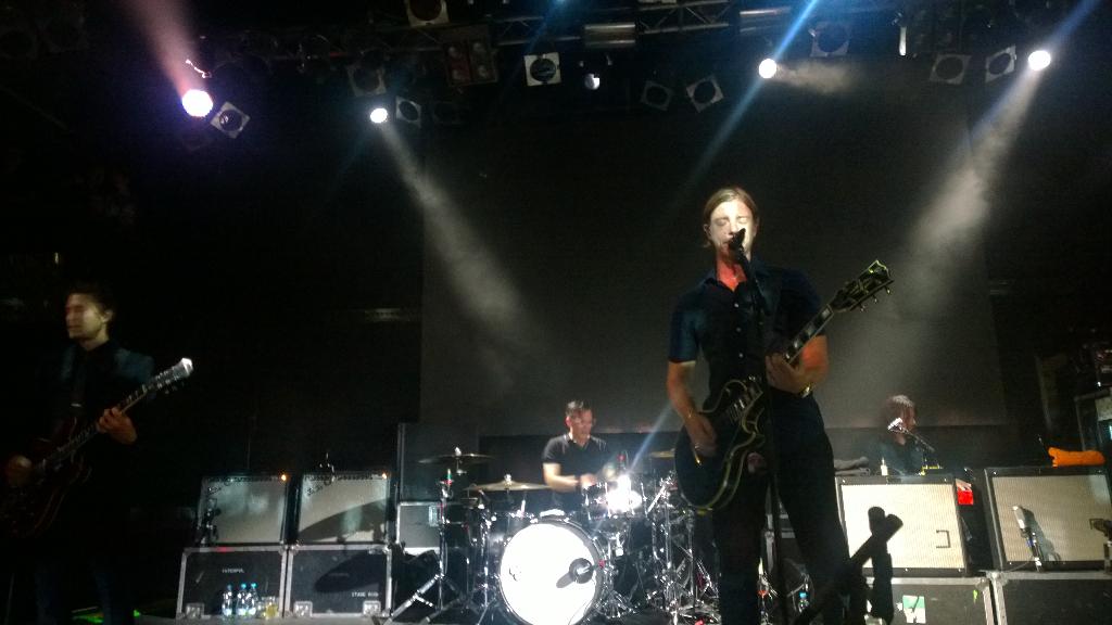 vera_kollarczik's tweet image. Matter of the heart from Prague #Interpol ❤😂