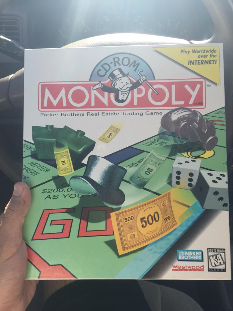 bri_pri96's tweet photo. @bri_pri96 UPDATE: it came with Monopoly #doublyblessed http://t.co/mKSeM4T58i