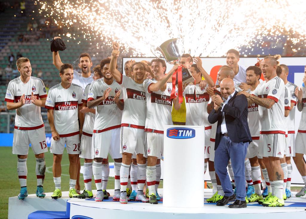 Celebrating the #TrofeoTIM! #weareacmilan