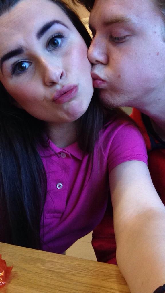 Elllouisa_x's tweet photo. Can't wait to see my J😍✨💘
Picture was ages ago!!!!!!! http://t.co/26eMHbiT34