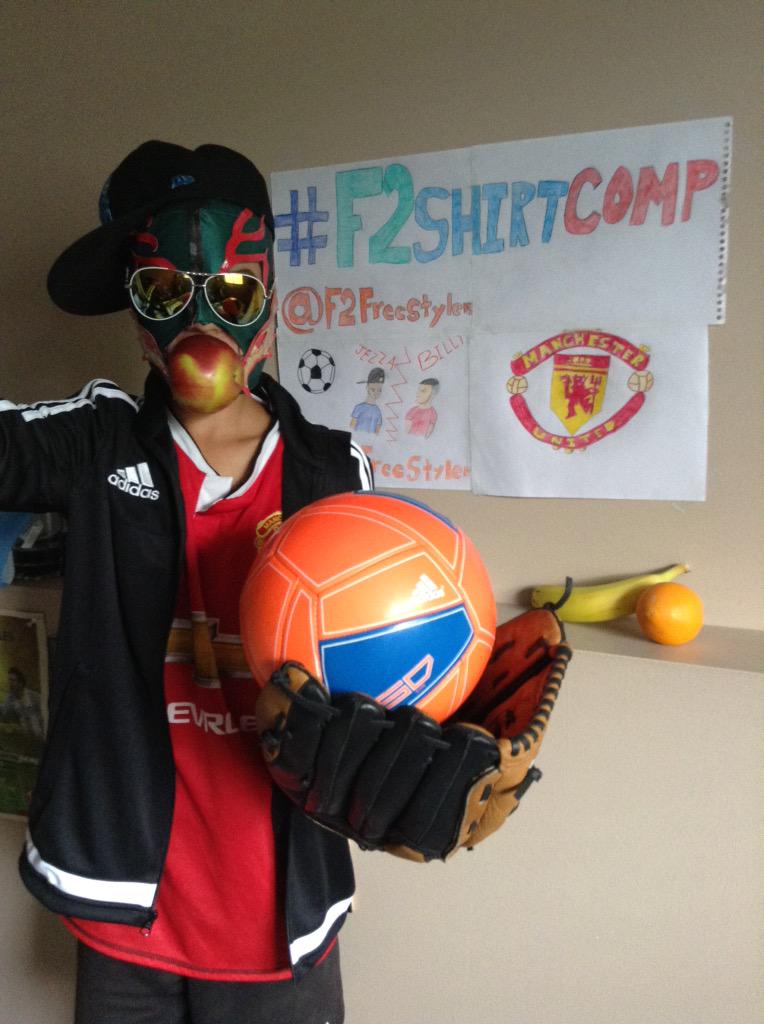 Jooranzz's tweet photo. With mask @F2Freestylers #F2ShirtComp #BeTheDifference http://t.co/WsQhN1n40F