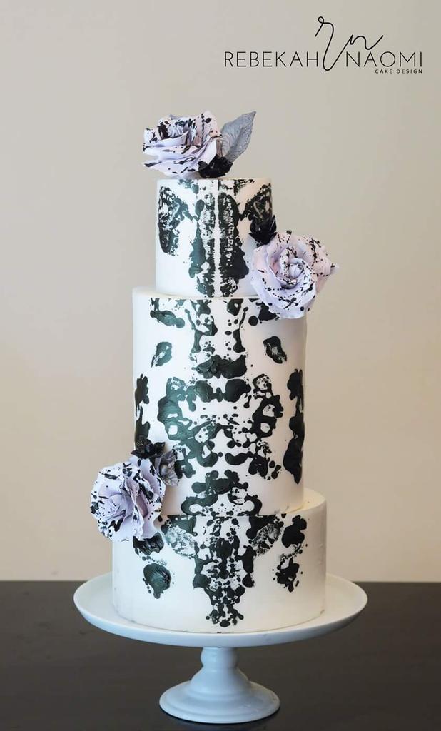 Cakeliciousva's tweet photo. #Rorschach #cake #ink blot @LoveMondoTrasho  inspired Wedding Cake #weirdness http://t.co/hcB6VViSGT