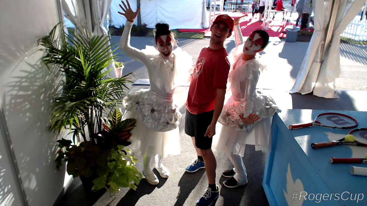 RCTOMirror's tweet photo. Checking out amazing tennis at #RogersCup in Toronto! #TwitterTV @Creativiva @SaysGraham http://t.co/G3O9FkcU7u