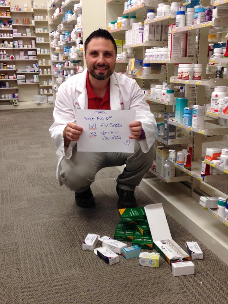 joshua_epstein's tweet photo. WOW T2547!! That is unreal! Empty boxes everywhere! #vacciNATION @amysstanleyrx @geneadamstarget @Skimdit http://t.co/7HOswBjn57