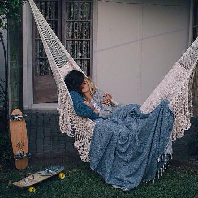 SameLoveLesbian's tweet photo. Je rêve du jour où on pourras vivre toutes les deux ensemble, chaque jours 👭💞 http://t.co/9N0BnzAX2P