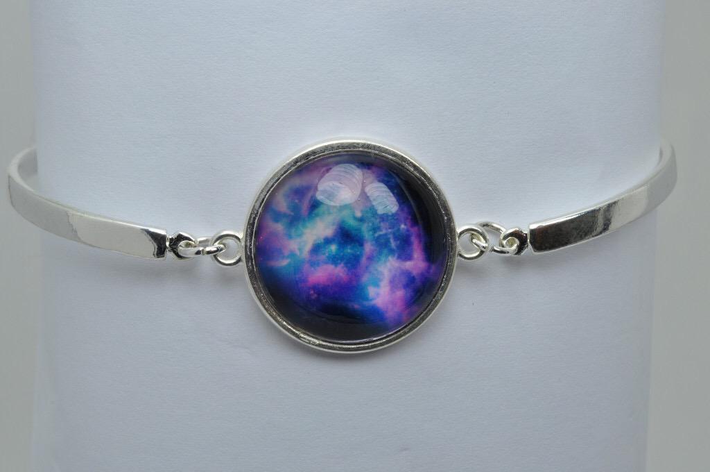 ZoboStyle's tweet photo. checkout all the jewelry at @ZoboStyle😍 http://t.co/SiAoC0ou7I