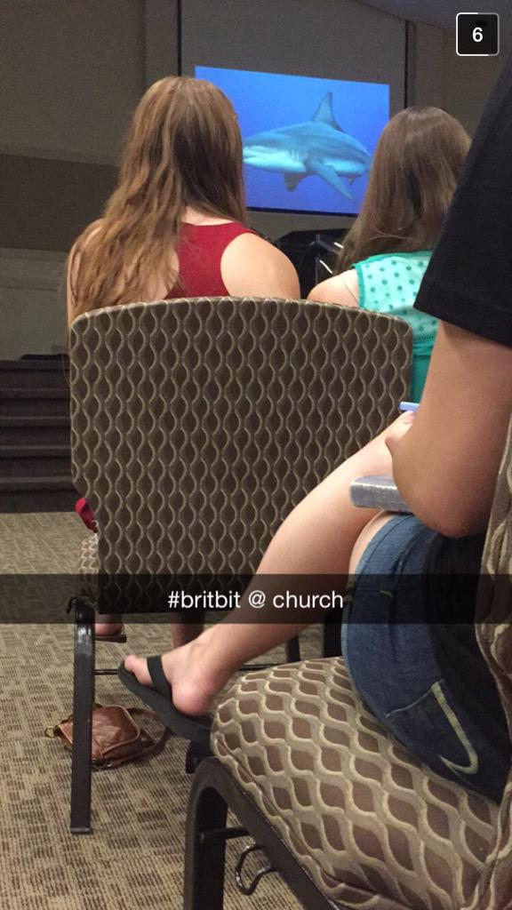 RemelElijah's tweet photo. RARE SPOTTING OF THE @britbit3 AT CHURCH #britbit http://t.co/XjpmTKW9oS