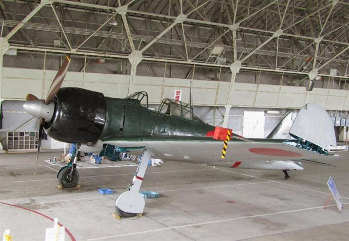 Sankei_news's tweet photo. 零戦が再び日本の空へ　���み立て完了、飛行許可待ち http://t.co/Vn0XZYjc2m

以前、こちらの記事で紹介した零戦。既にエンジン始動テストに成功しているそうです。
http://t.co/VFTM7UApwC http://t.co/HyzyfiYHOJ