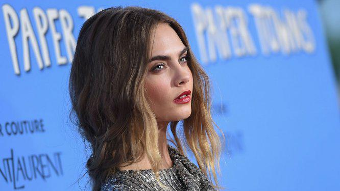 Happy birthday, Cara Delevingne! A look back at her top 10 looks during her tour:  