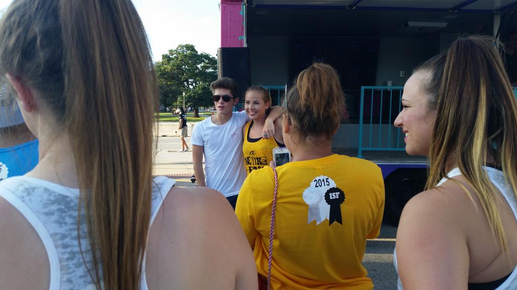 IABev's tweet photo. #KeepinItReal w/ @dylandauzat #MixifyTour #MyMixify http://t.co/5f0EHCA44D